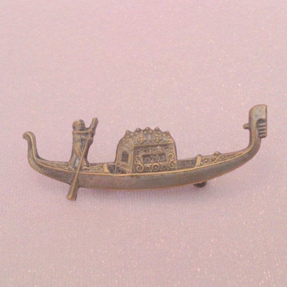 Vintage Asian Junk Boat Figural Brooch